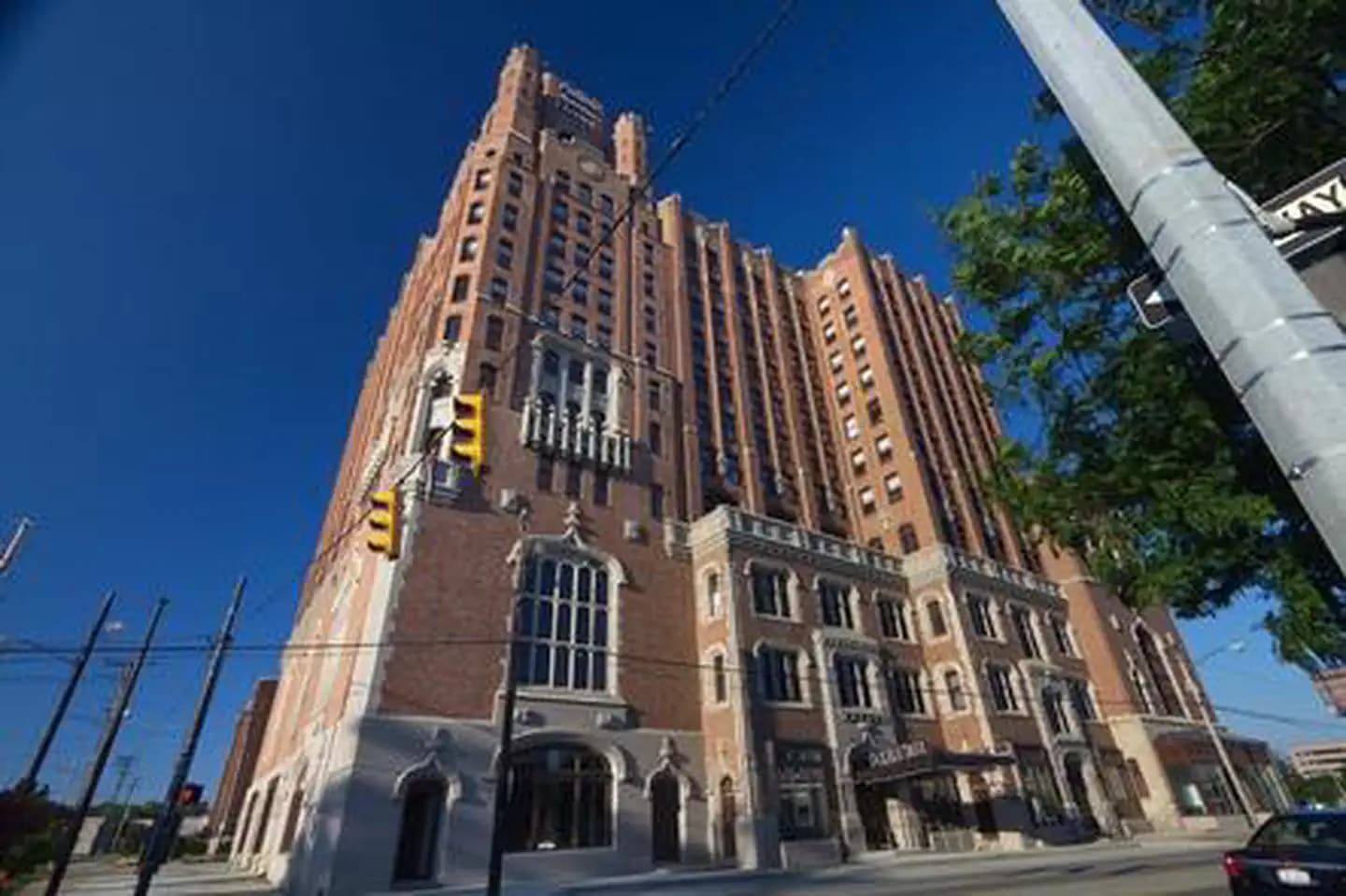 The Tudor Arms Hotel Cleveland - a DoubleTree by Hilton — photo 2