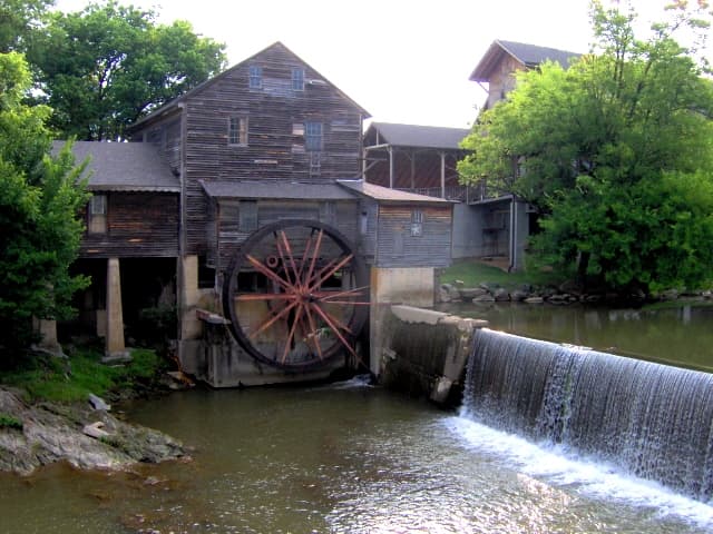 Holiday Inn Express Pigeon Forge