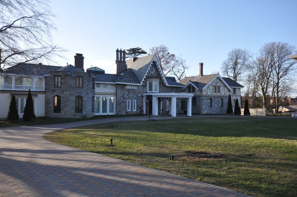 New Rochelle Rest Area